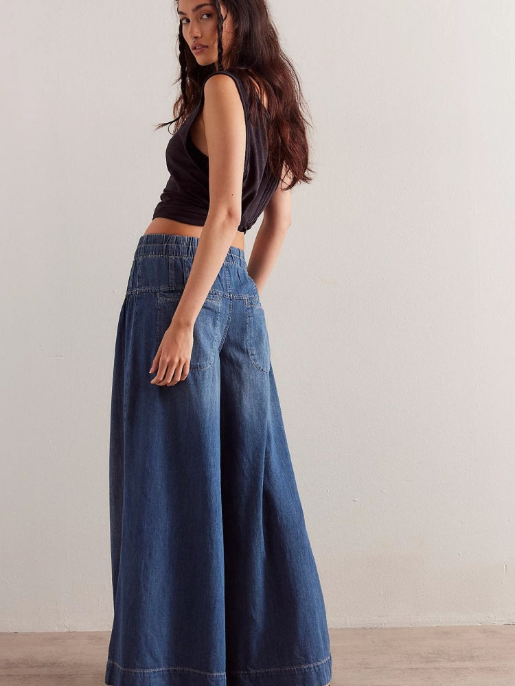 Pleated Waist Wide-Leg Tied Jeans